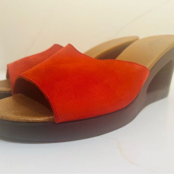 Arche Mules with Minimalist Design - Picture 4 of 8
